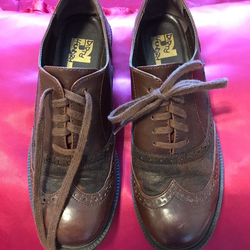 Dirty Laundry Oxford shoes. Brown. Size 8.